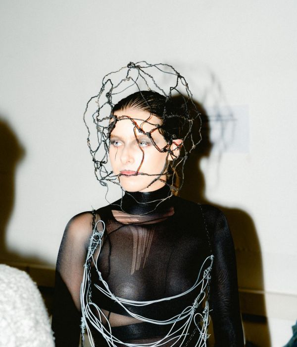Backstage service per la sfilata di stilisti emergenti "Fashion Show Young designers In & Out", organizzata da VBRA nel Giardino Gradenigo a Venezia