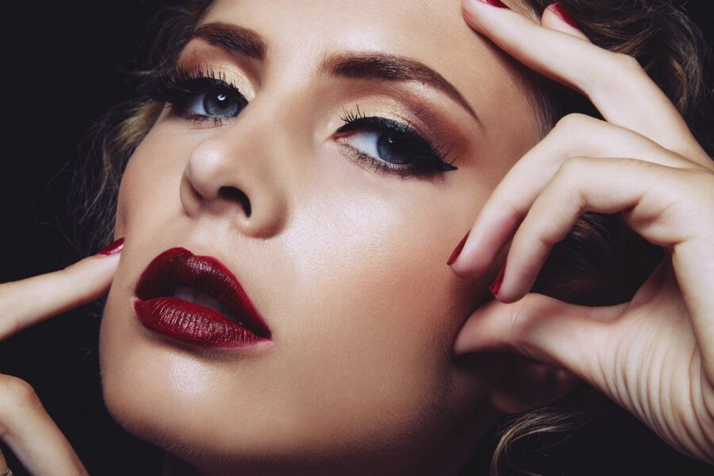 Le 5 tendenze trucco per l'autunno-inverno 2024