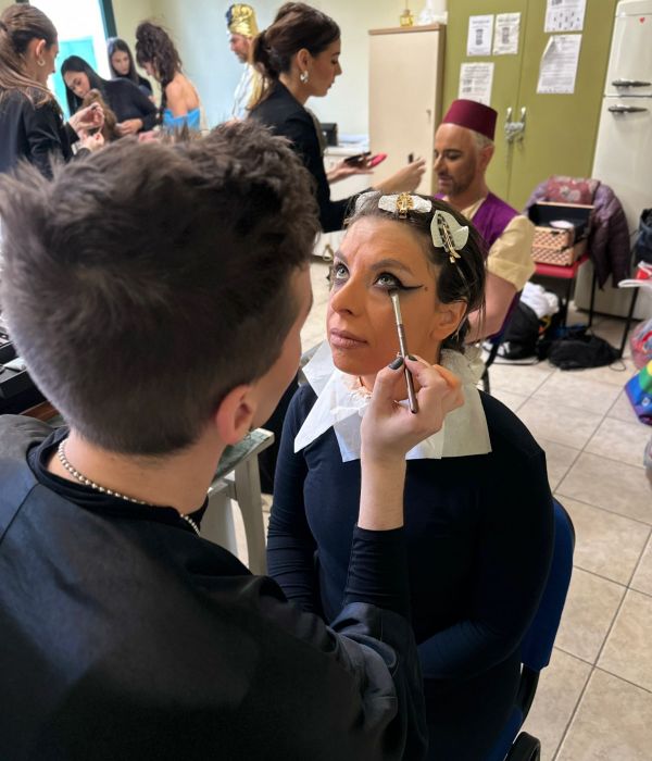 Anche quest'anno abbiamo avuto il piacere di collaborare con &ldquo;Geniattori del Dolo&rdquo; per il make up degli attori della rappresentazione ALADDIN