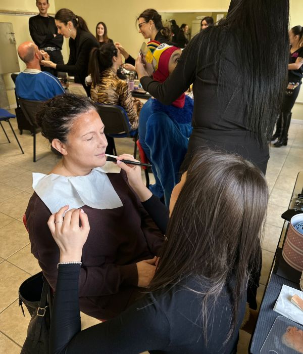 Anche quest'anno abbiamo avuto il piacere di collaborare con &ldquo;Geniattori del Dolo&rdquo; per il make up degli attori della rappresentazione ALADDIN