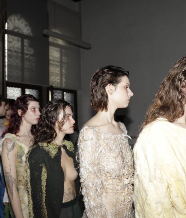 Backstage service per la sfilata di stilisti emergenti "Fashion Show Young designers In & Out", organizzata da VBRA nel Giardino Gradenigo a Venezia
