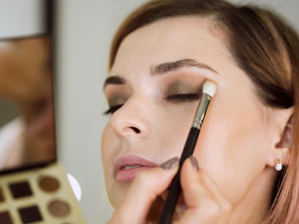 L&rsquo;ombretto marrone: eleganza e versatilit&agrave;