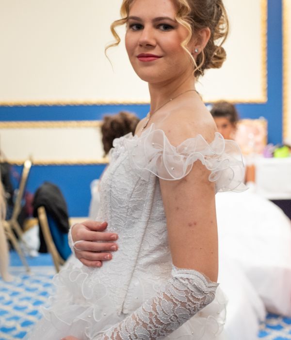 Alcuni momenti del backstage di IMA al Ballo delle Debuttanti 2024 di Stresa!