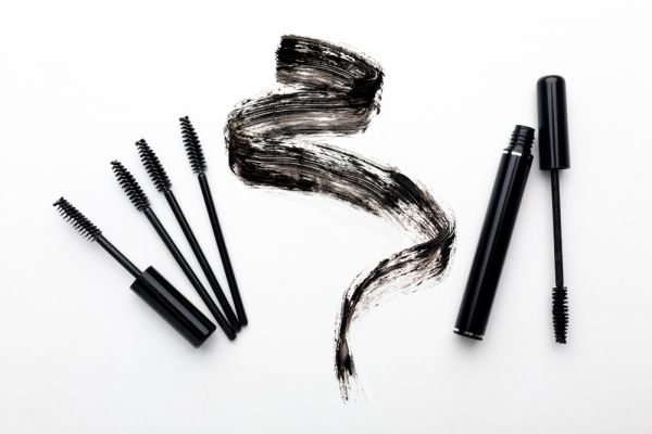 Come applicare al meglio il mascara: sguardo intenso in pochi gesti