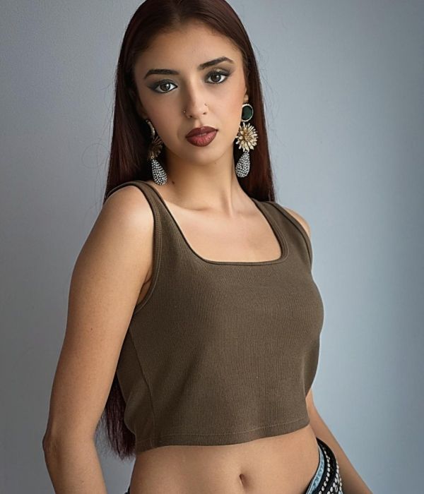 Look dai toni caldi e tocchi d&rsquo;oro, realizzati con passione e talento dalle nostre allieve