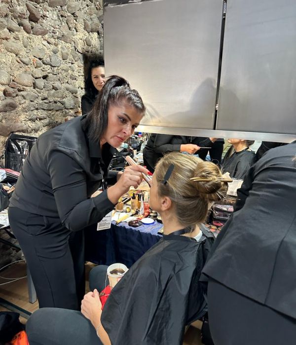 IMA SERVICE TRUCCO E PARRUCCO PER GLI ARTISTI DEL TOUR DI CLAUDIO BAGLIONI!