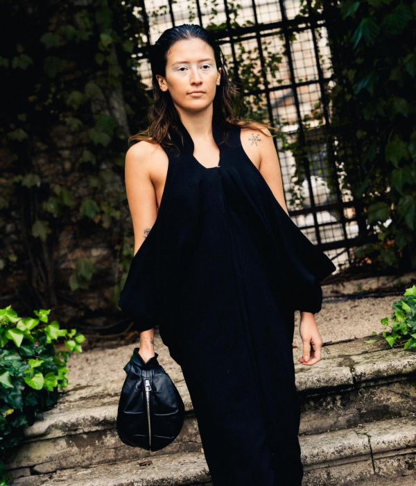 Backstage service per la sfilata di stilisti emergenti "Fashion Show Young designers In & Out", organizzata da VBRA nel Giardino Gradenigo a Venezia