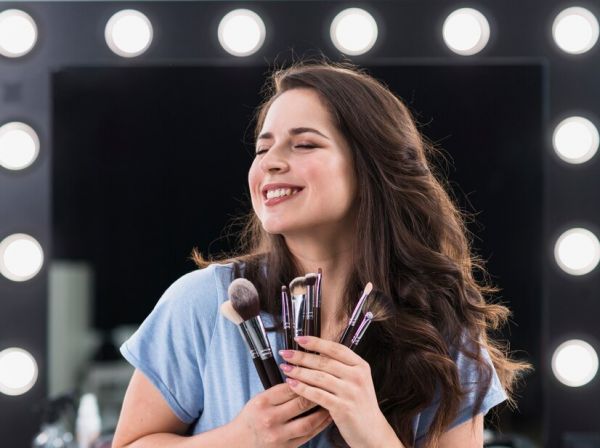 Di quali competenze ha bisogno un make-up artist?