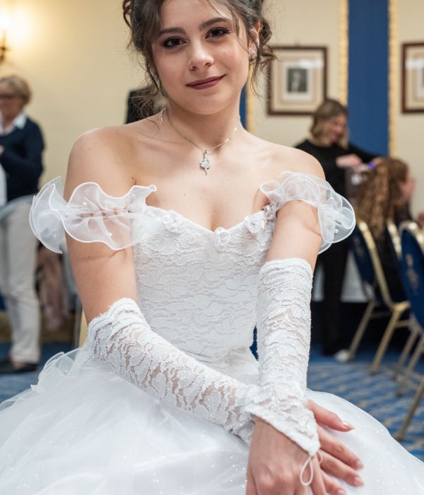 Alcuni momenti del backstage di IMA al Ballo delle Debuttanti 2024 di Stresa!